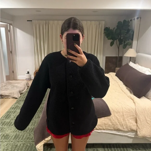 Uniqlo Black Teddy Jacket - Picture 4 of 4